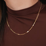 COLAR PATRÍCIA DOURADO